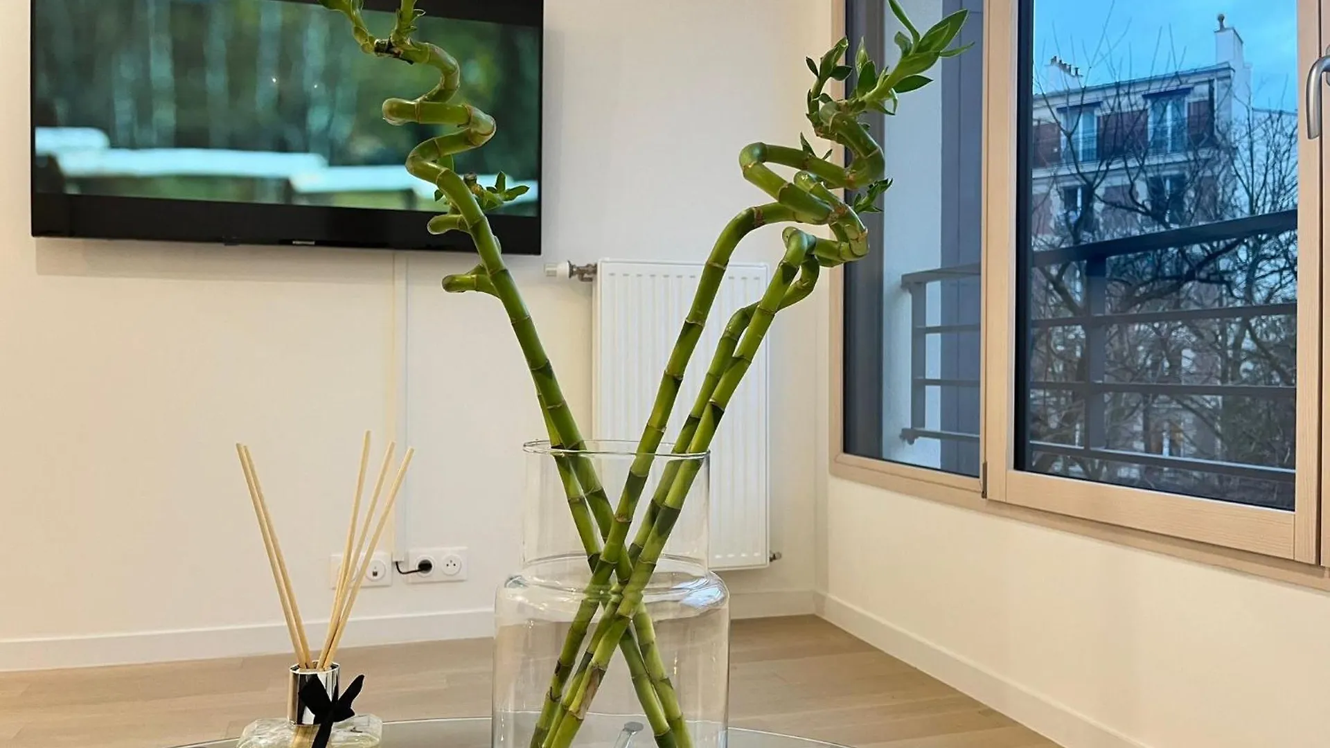 Seemingly Spacious Modern & Bright Chic Paris 0*,  France