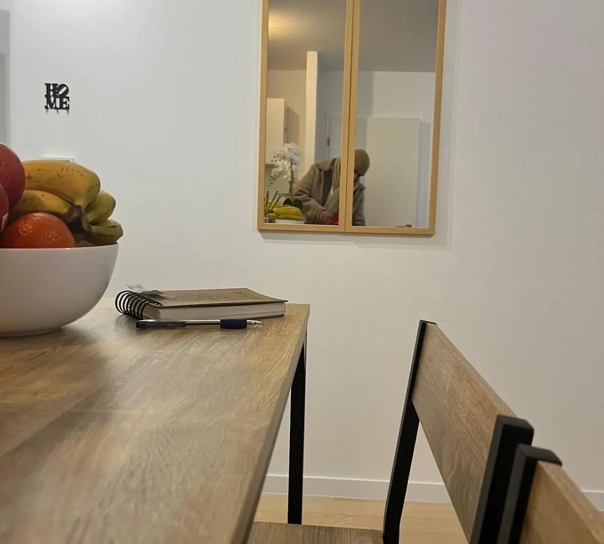 Seemingly Spacious Modern & Bright Chic Paris
